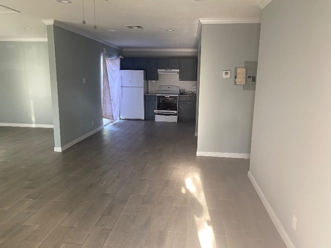 Building Photo - 4334 Hickory Hill Dr