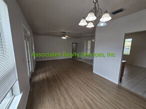 Building Photo - 3/2 Beauty in Turkey Creek