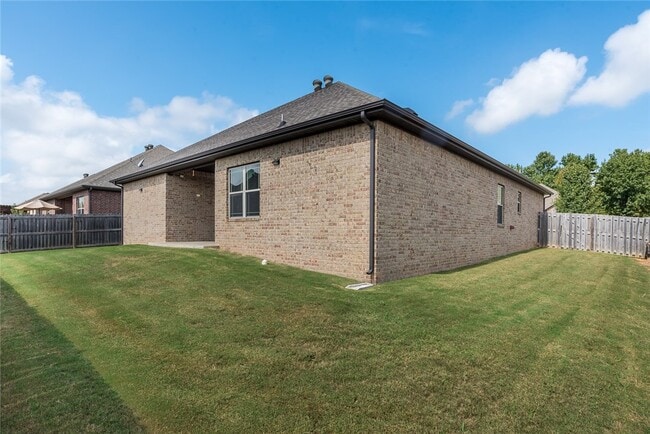 Building Photo - 5602 W Murfield Dr