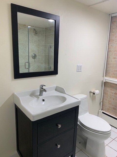 Building Photo - 217 18th Ave