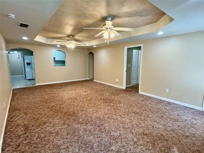 Building Photo - 540 Chandon Way