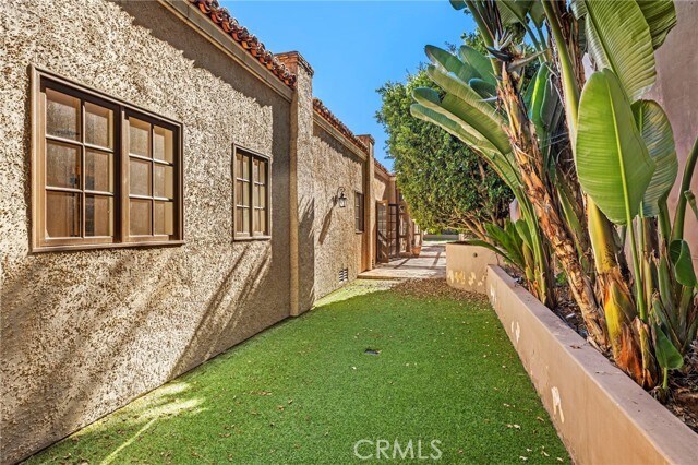 Building Photo - 1316 Beverly Grove Pl