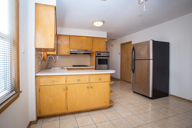 Building Photo - 8729 N Wisner St