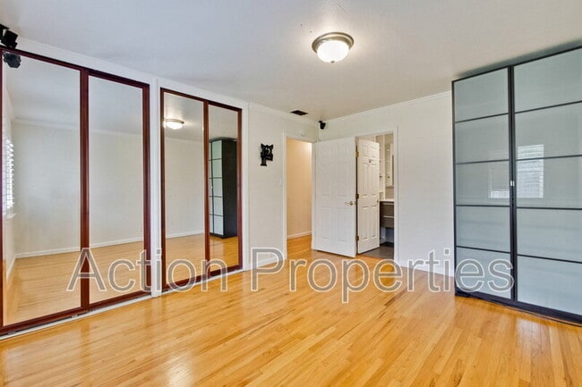 Building Photo - 1630 Alison Ave