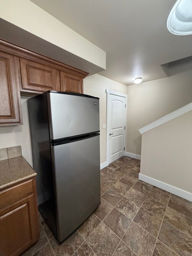 Building Photo - 9965 W Rosecroft Ct