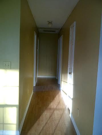 Building Photo - AFFORDABLE RENT!