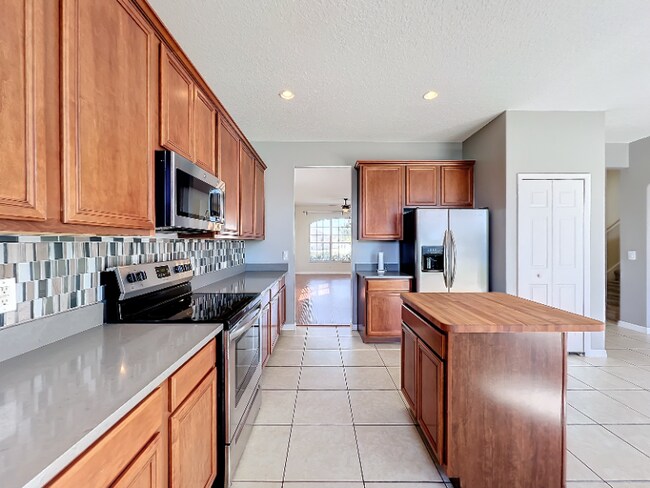 Building Photo - 4804 Adair Oak Dr