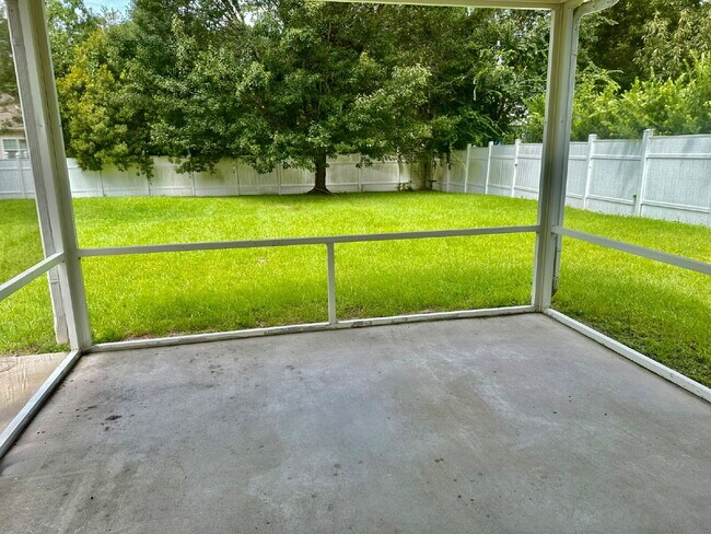 Building Photo - Spacious Four-Bedroom Home with a Bonus Room in Lawton Station!