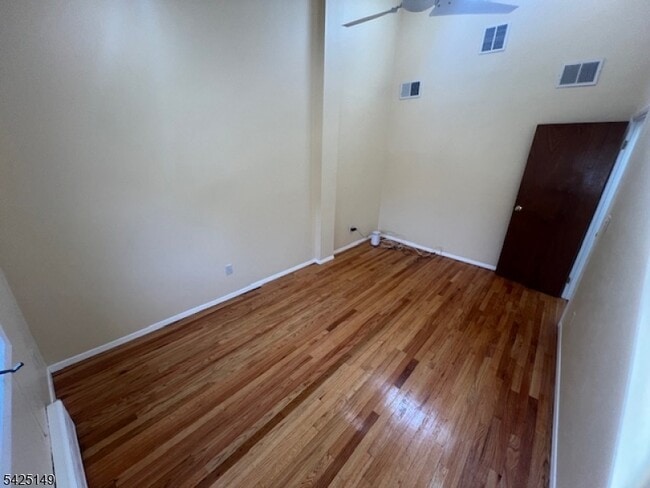 Building Photo - 81 S Maple Ave