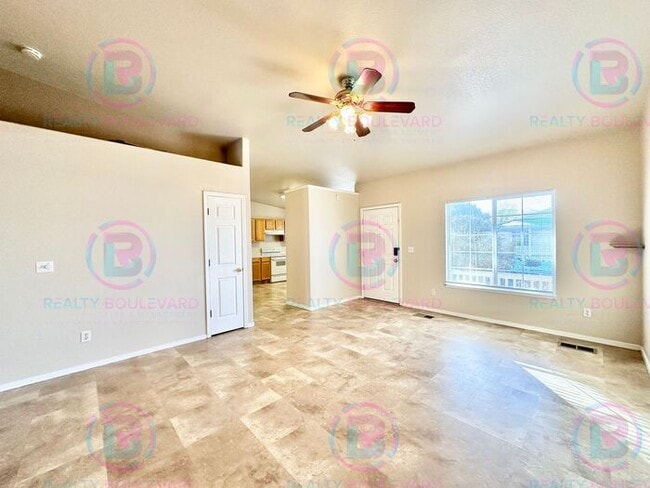 Building Photo - 1 Month Free!!! Beautiful 3BR 2 Bath home with RV Parking!