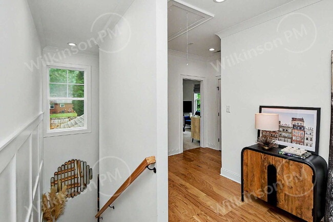 Building Photo - Luxurious & Upscale 3Br/2.5Bth, Perfect for Corporate Relocation, Professional Athlete, Successfu...