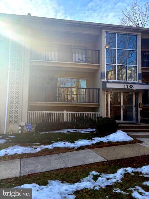 Building Photo - 1138 Cove Rd