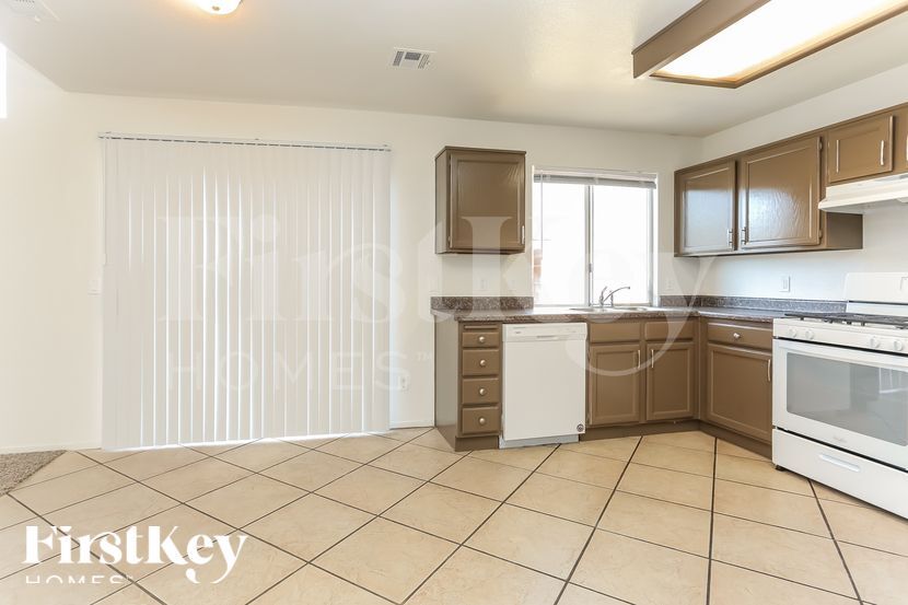 Building Photo - 6114 Flowering Plum Ave