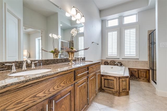 Building Photo - 8237 Inverness