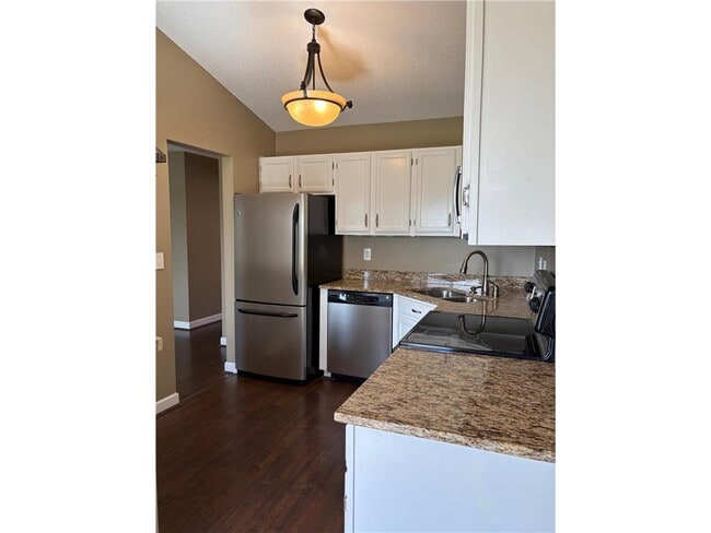 Building Photo - 10277 Arrowwood Dr