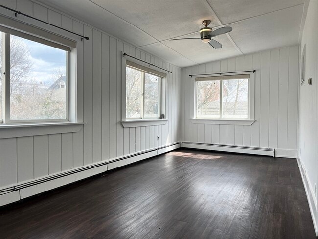 Building Photo - 29R Cutler St