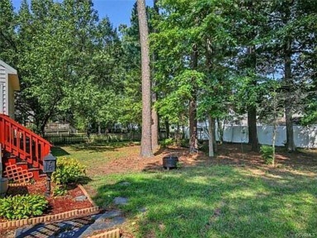 Building Photo - 3 Bed 2.5 bath Deer Run Subdivision-Chesterfield