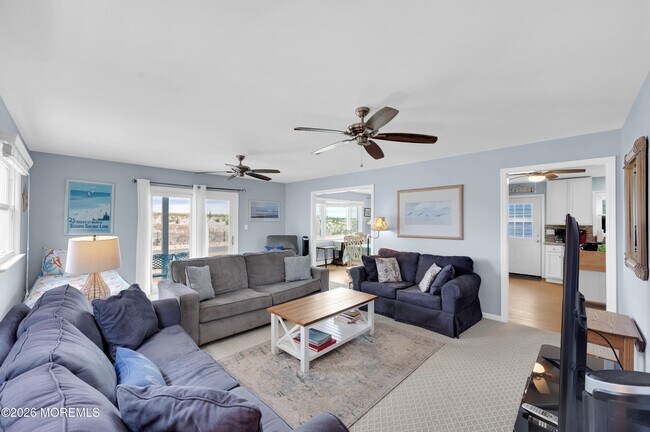 Building Photo - 804 Oceanfront