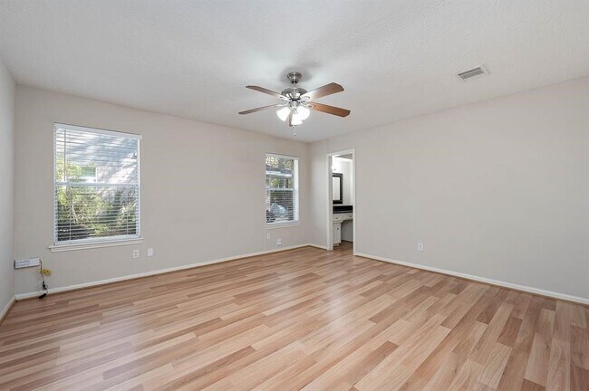 Building Photo - 9311 New Forest Rd