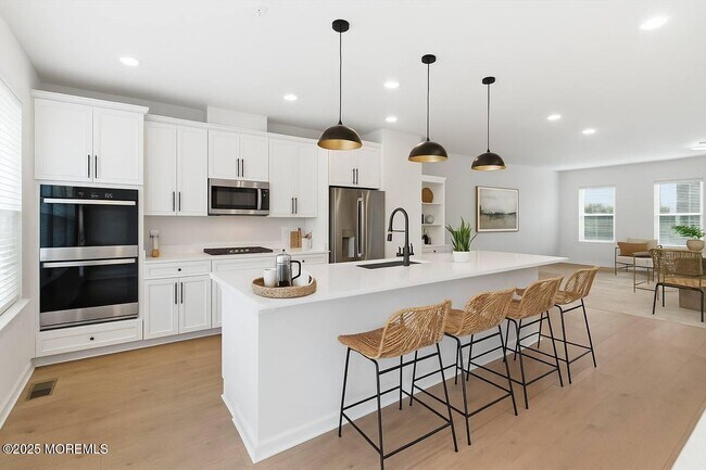 Building Photo - 4 Barton Ave