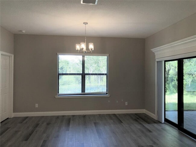 Building Photo - 957 Deming Dr