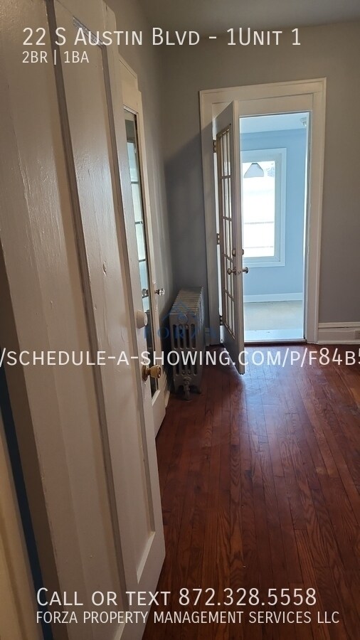 Building Photo - 22 S Austin Blvd