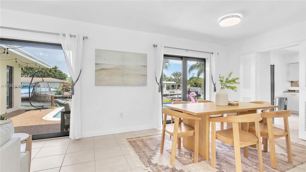 Building Photo - 151 SE 9th Ct