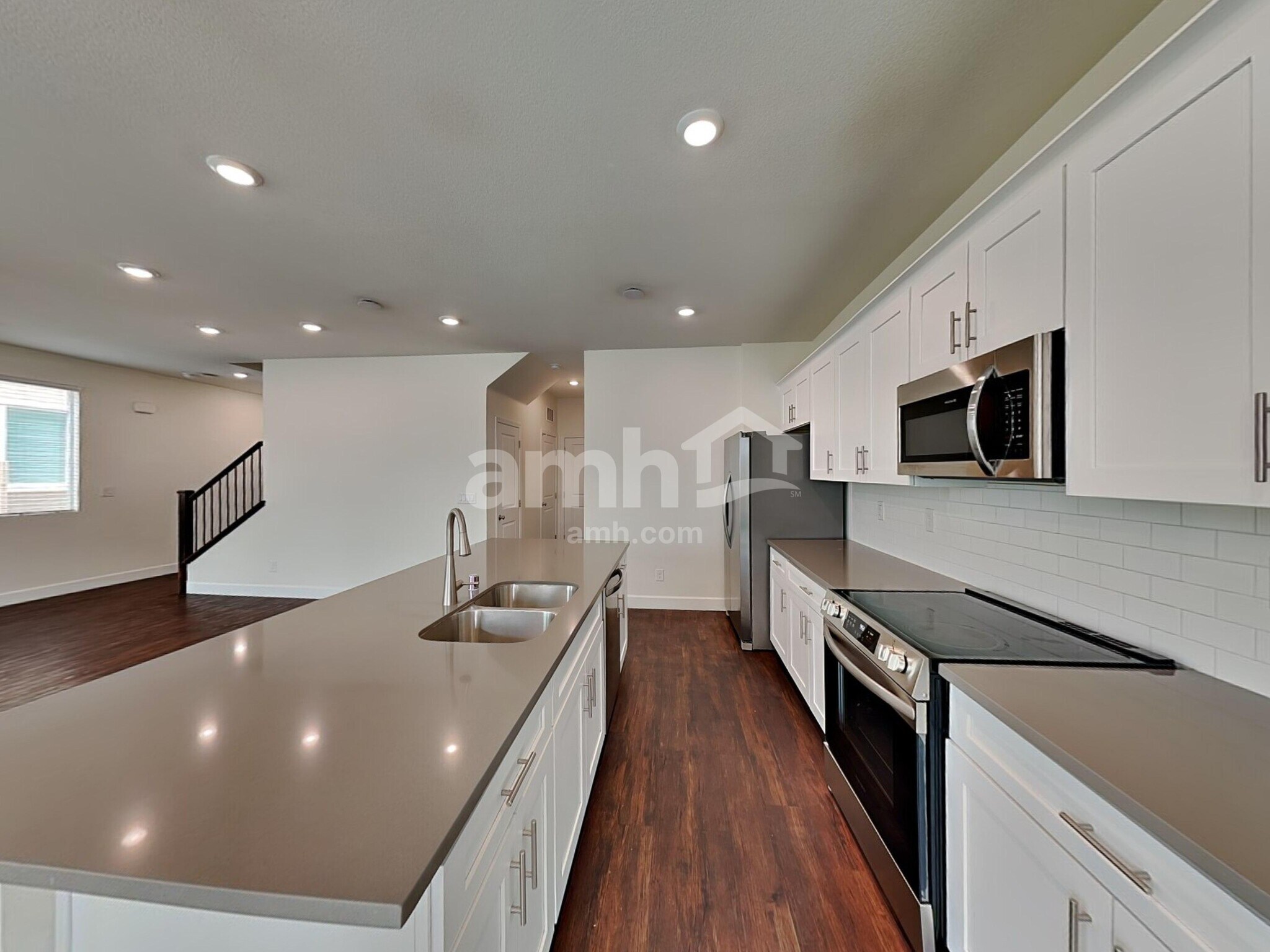 Building Photo - 8837 Brent Leaf Ave