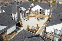 Building Photo - Vibe at 8035