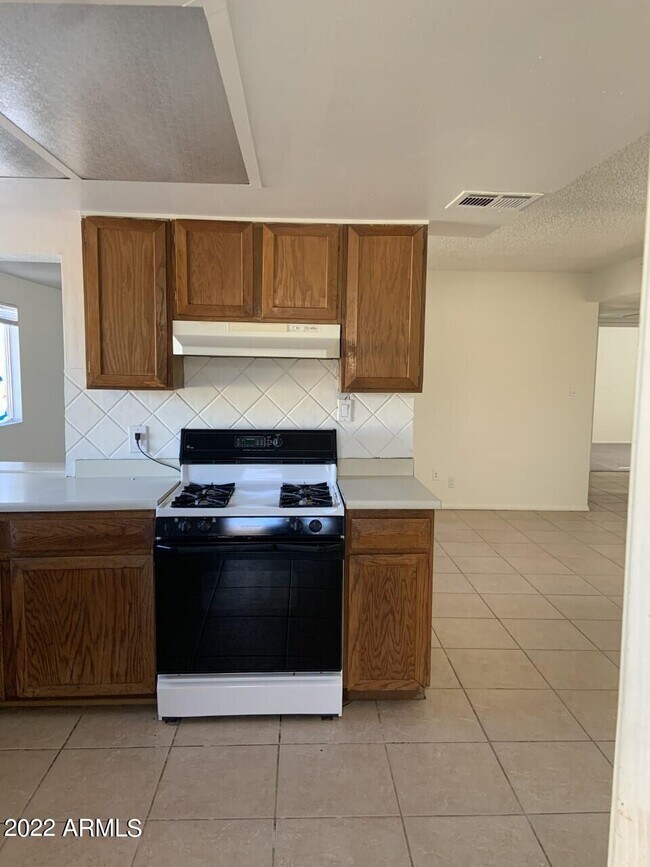 Building Photo - 7312 W Desert Cove Ave