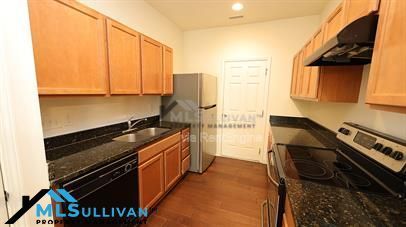 Building Photo - 705 Keystone Park Dr