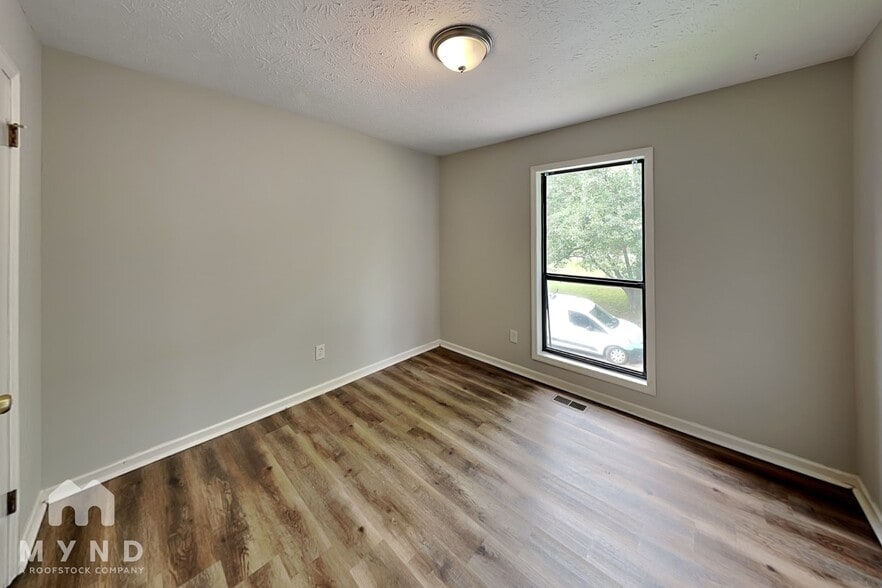 Building Photo - 2664 Bomar Rd