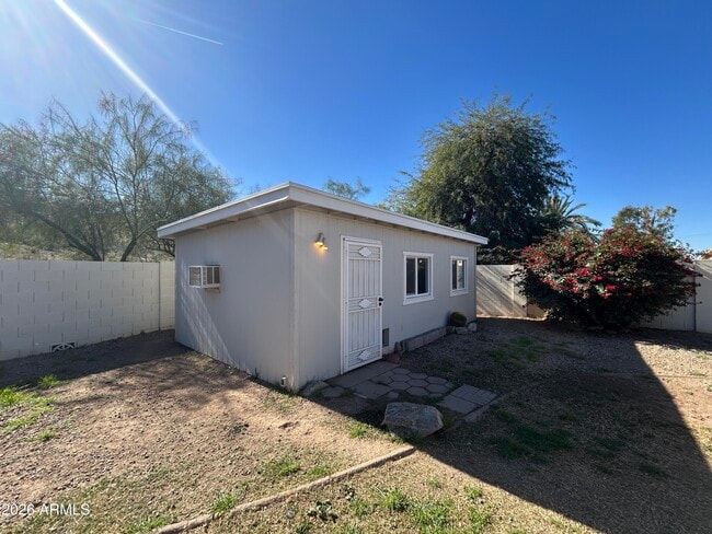 Building Photo - 1817 W Wood Dr