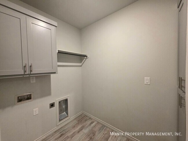 Building Photo - 2105 Congress Rd