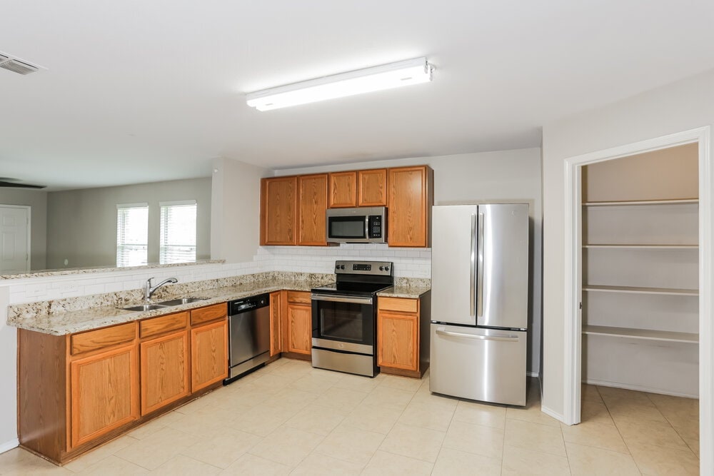 Building Photo - 1453 Castle Ridge Rd