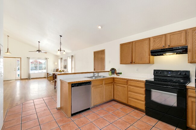 Building Photo - 2756 Arancia Dr