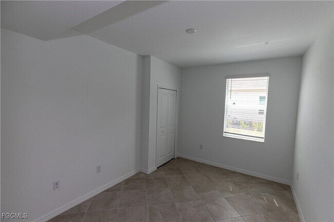 Building Photo - 16524 Kingwood Ln
