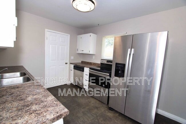 Building Photo - 3448 Ringwood St