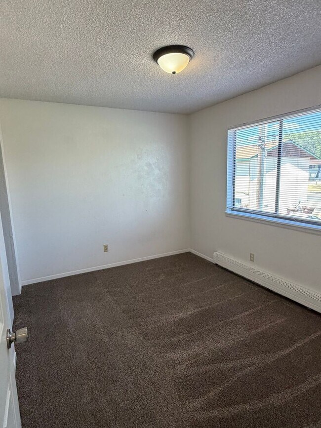 Building Photo - 3211 Opal Ct
