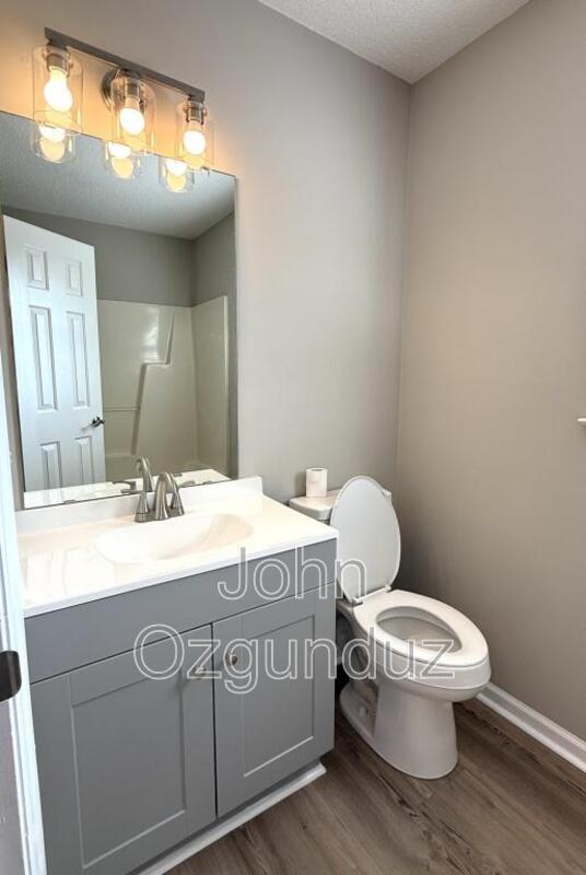 Building Photo - 804 Falling Wind Ct