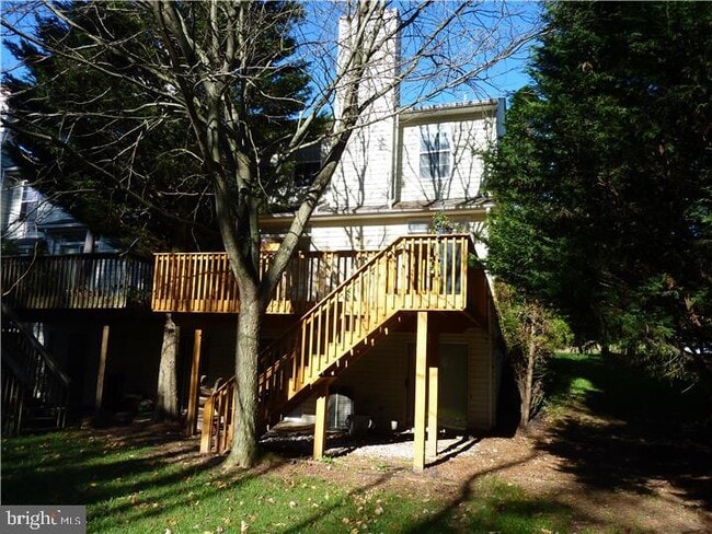 Building Photo - 922 Glackens Ln