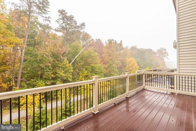 Building Photo - 2740 Prospect Hill Dr