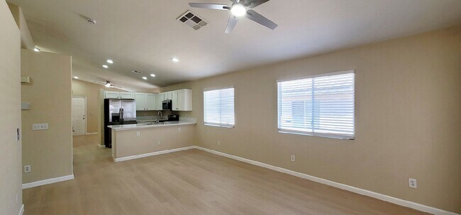Building Photo - 9013 Crooked Shell Ave