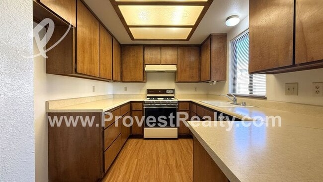 Building Photo - 15727 Tuscola Rd