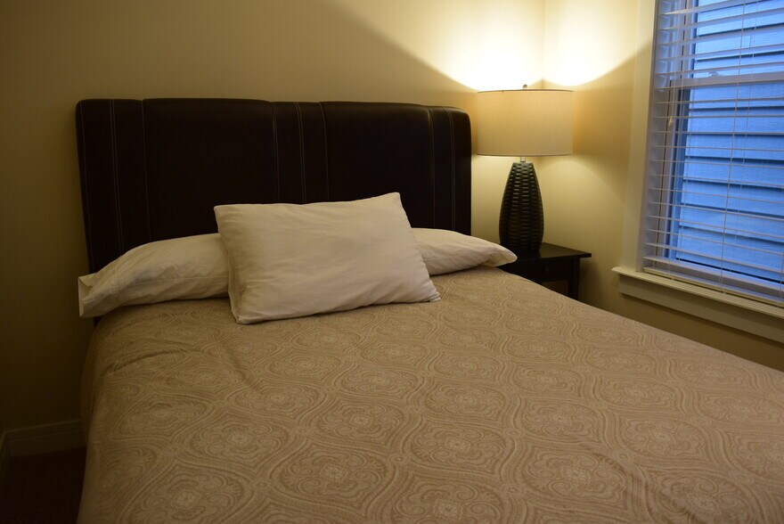 Building Photo - 3538 N Hoyne Ave