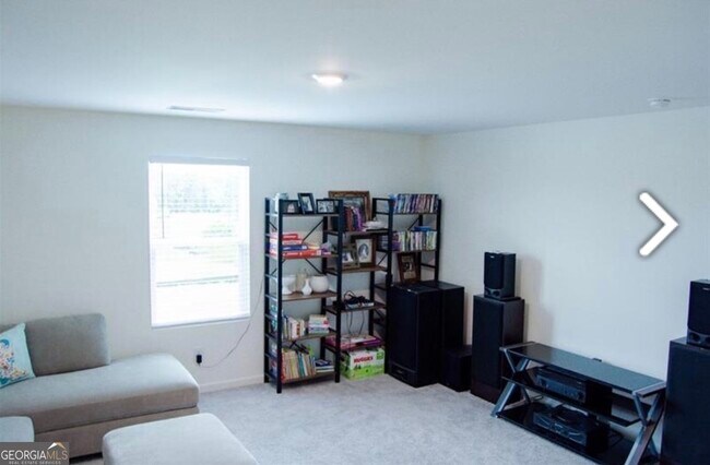 Building Photo - 7584 Saffron Ave