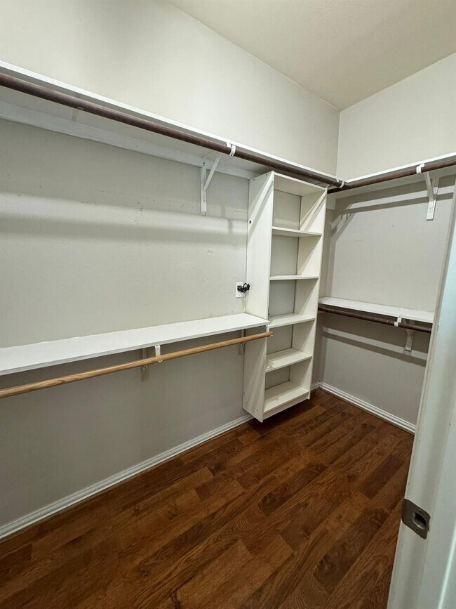 Building Photo - 25614 Crisp Spring Ln