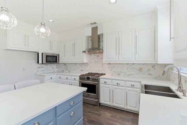 Building Photo - 5308 Sandstone Ln