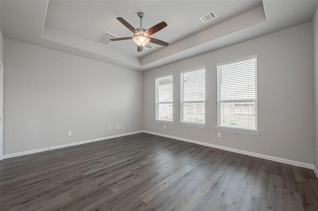 Building Photo - 5619 Brooklyn Rose Dr