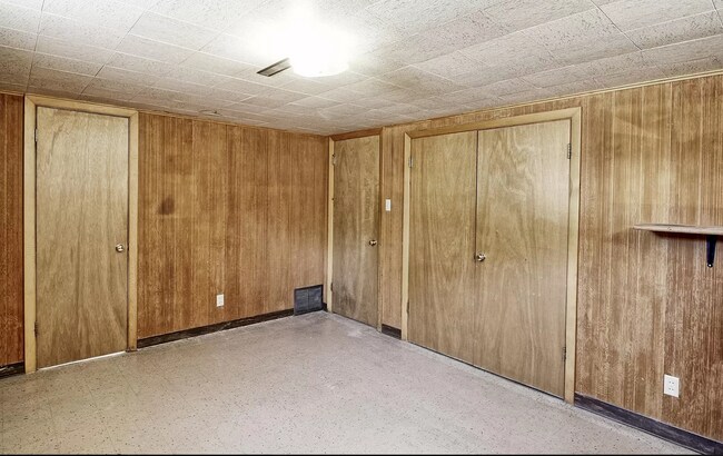 Building Photo - 1625 Walnut Ave